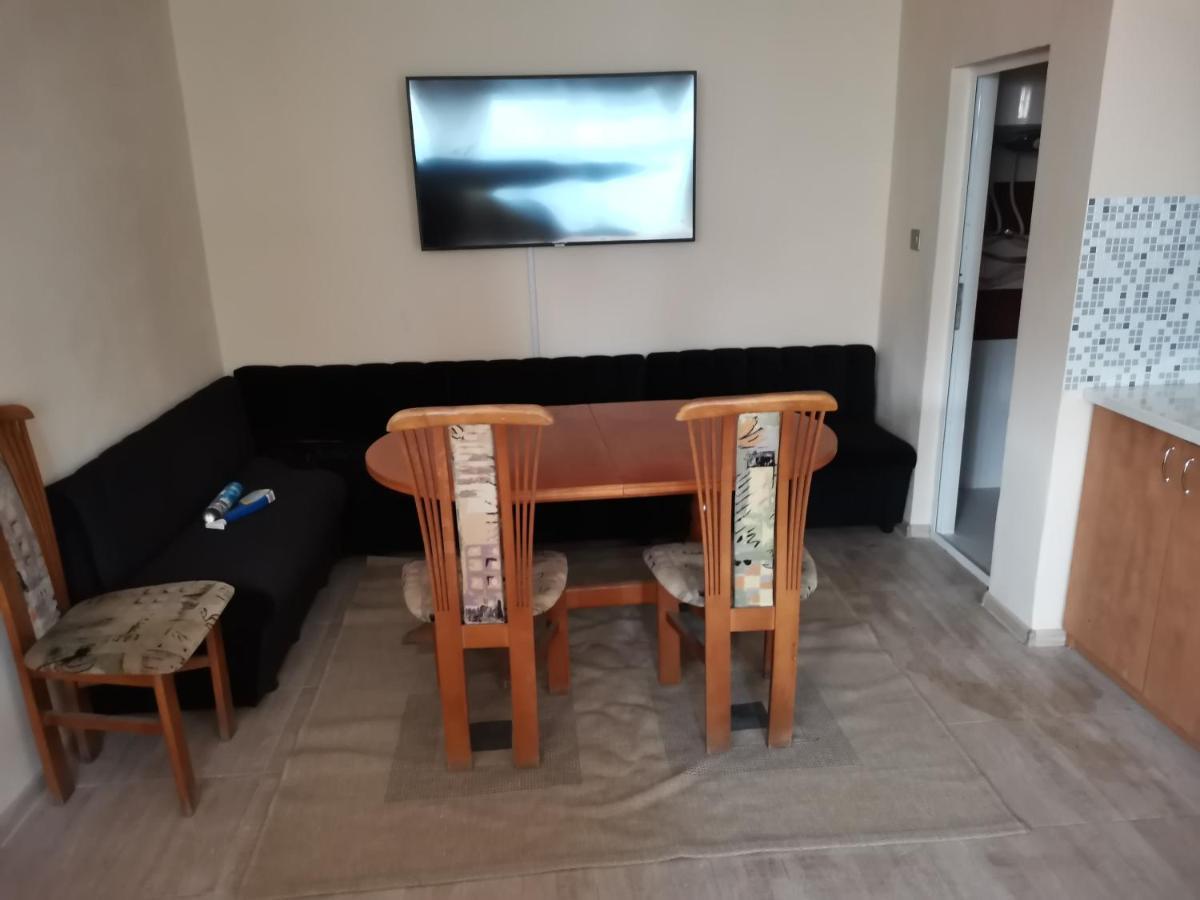Hotel Zora 维丁 外观 照片